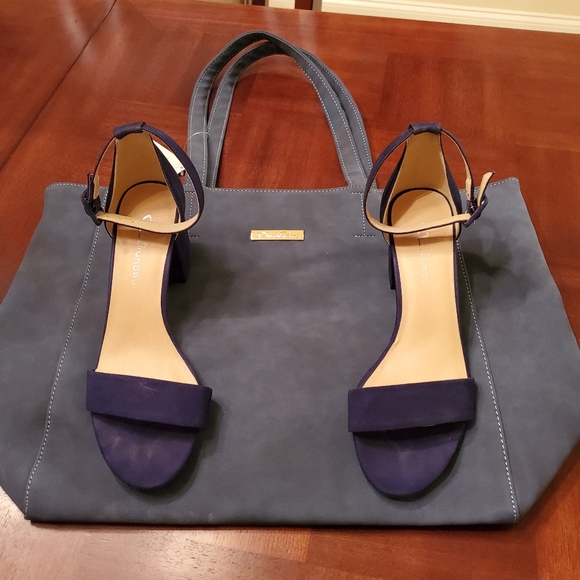 Blue heeled sandals - Picture 2 of 4